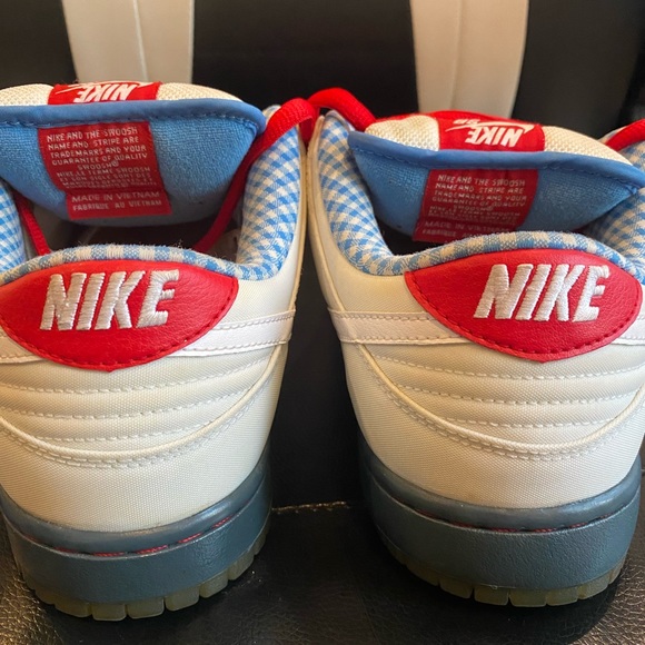 Dorothy SB Dunk - Picture 6 of 10